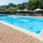 Entre Mer, Piscine Et Maquis, T2 Avec Panorama *