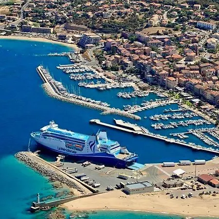 Entre Mer, Piscine Et Maquis, T2 Avec Panorama